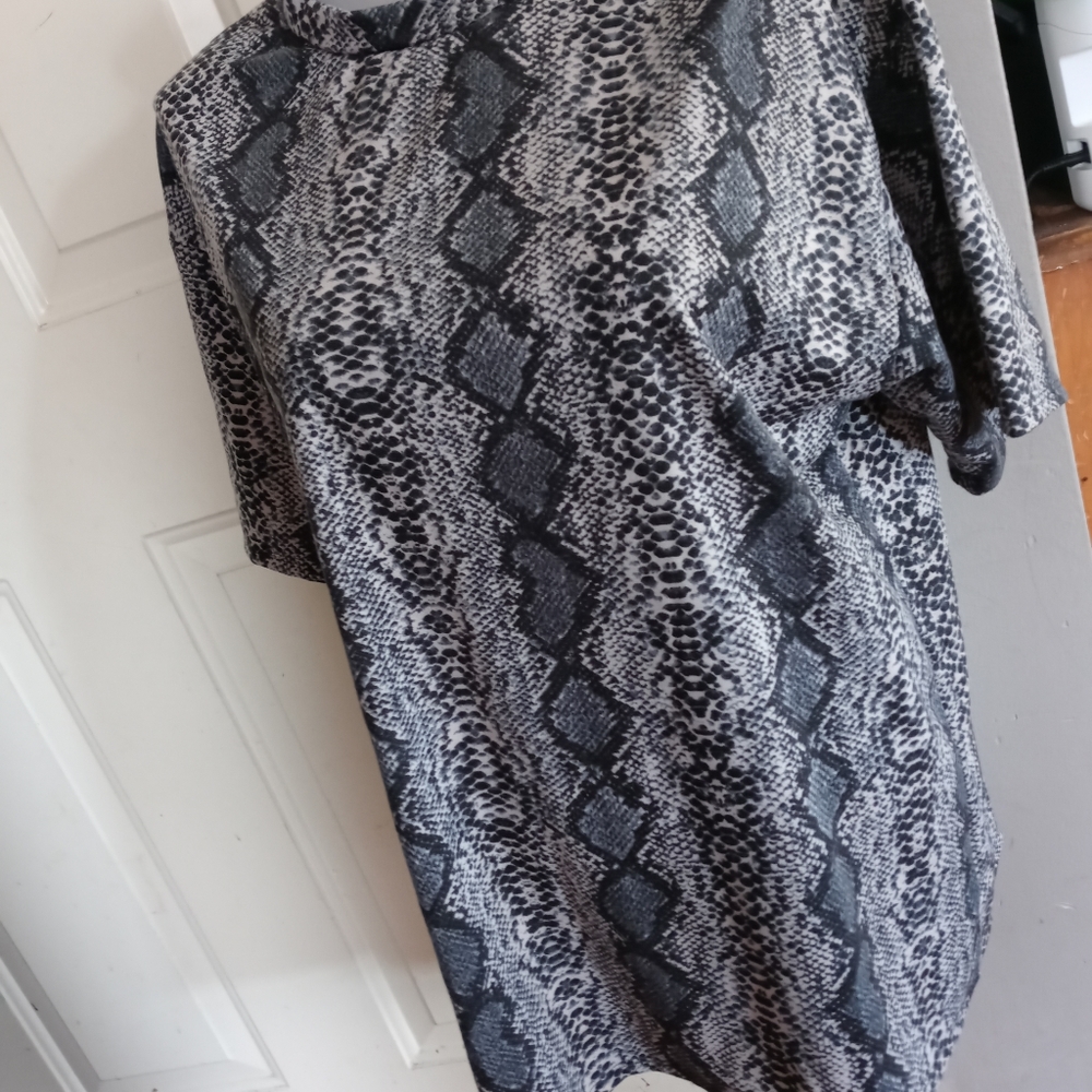 FN Snake Print Set - Picture 9 of 10